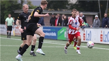 Fußballspiel des SV Brake mit Mattes Oltmanns