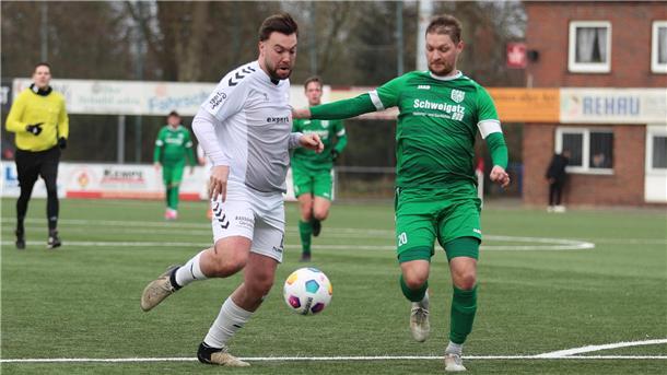 SV Brake vor Härtetest: Aufstiegskampf beginnt mit Spiel beim VfR Wardenburg Testspiel zwischen dem SV Brake mit Miklas Kunst und dem SV Hansa Friesoythe
