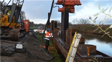 Baustelle am Kanal