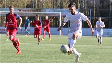 SV Brake gegen GVO Oldenburg Fußball-Bezirksliga