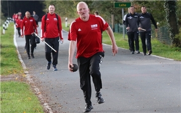 Uwe Bunjes vom KBV Reitland in der Boßel-Landesliga