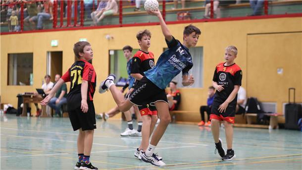 Kinder der HSG Unterweser spielen Handball
