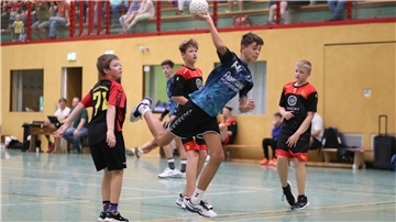Kinder der HSG Unterweser spielen Handball