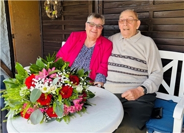 Miteinander reden und gemeinsam lachen ist für Luise (88) und Reinhard Poppe (90) wichtig. An diesem Mittwoch feiern die Tarmstedter ihren 70. Hochzeitstag.