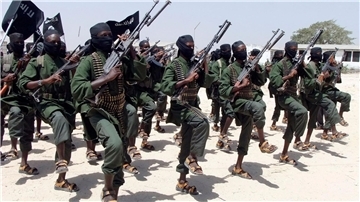 Mitglieder der islamistischen Terrormiliz Al-Shabaab. (Archivbild)