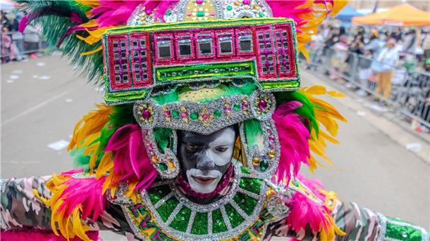 Mitglieder der Zulu Tramps bveim Mardi Gras in New Orleans.