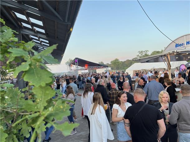 Mittsommernachtsparty der Landjugend in Bramel auf Hof Stender. Im Bild: Schon u...