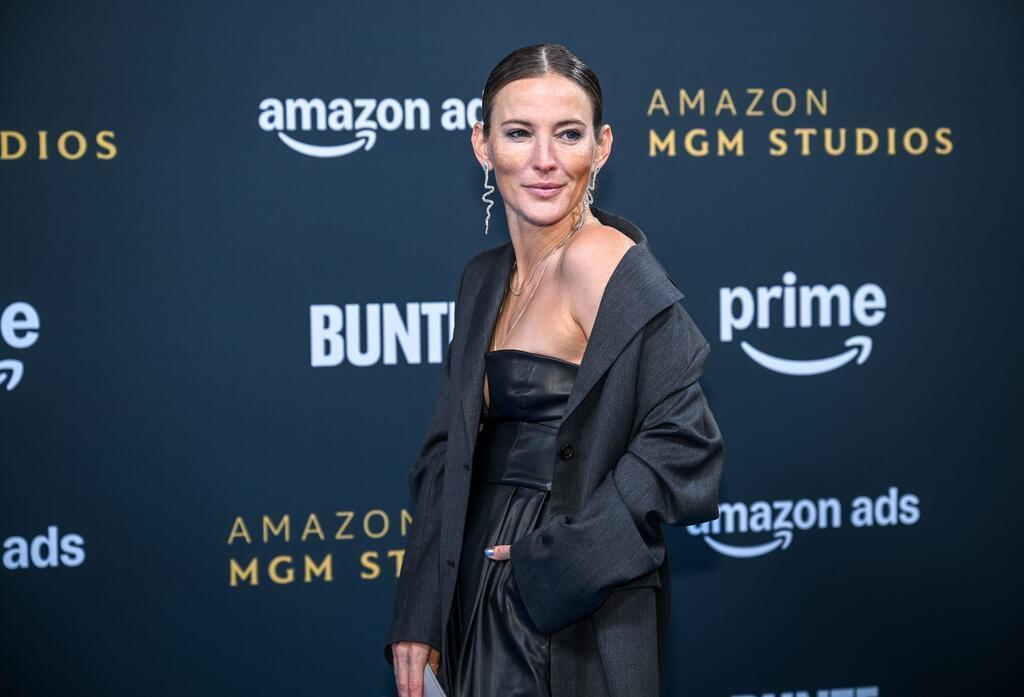 Moderatorin Jeannine Michaelsen macht bei der neuen Staffel der Reality-Show „7 vs. Wild“ mit.