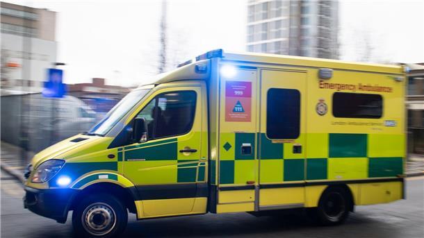 Dundee-Profi Mohamed Sylla erholt sich nach Zusammenbruch Mohamed Sylla wurde nach seinem Zusammenbruch direkt in ein Krankenhaus gebracht. Inzwischen erholt er sich zu Hause.