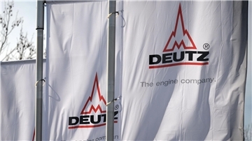 Motorenbauer Deutz stellt Verbrennungsmotoren für Bau- und Landwirtschaftsmaschinen her.