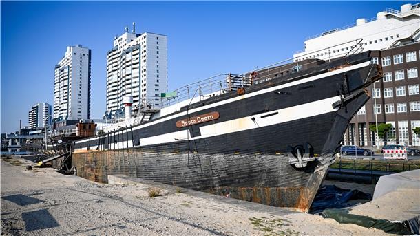 Na endlich: Bremerhaven und das Land haben sich bei den Kosten geeinigt. Das Abwracken der „Seuten Deern“ kann nun bald beginnen.