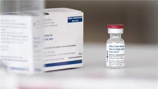 Nach Angaben der WHO sind im Land 2.000 Dosen des Ebola-Impfstoff Ervebo vorrätig. (Archivbild)