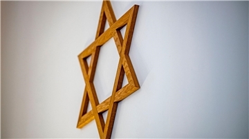 Nach Ansicht des Antisemitismusbeauftragten der Bundesregierung ist Judenhass auch an Schulen verbreitet.