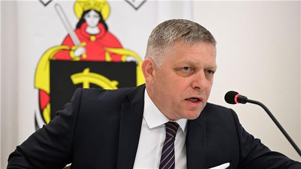 Kaum Hoffnung auf Versöhnung nach Attentat auf Fico Nach dem Attentat auf den slowakischen Regierungschef Robert Fico schwebt der Politiker weiter in Lebensgefahr.