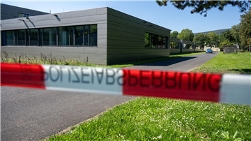 Nach dem gewaltsamen Tod eines 14-Jährigen in Lohr am Main suchen die Ermittler nach den Hintergründen der Tat.