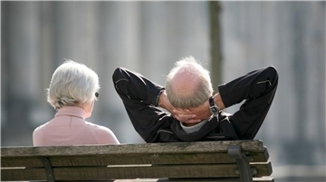 Nach dem niederländischen Modell würde sich das Renteneintrittsalter bis 2061 schrittweise auf 69 Jahre erhöhen (Symbolbild).