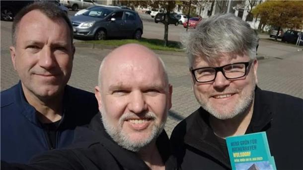 Drei Wahlkandidaten: (von links) Sascha Schuster (BIW), Dieter Neuhoff (CDU) und Claas Schott (Grüne) 