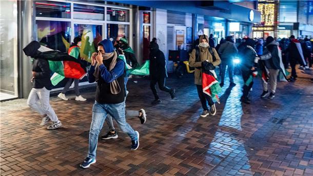 Nach Angriffen: Anspannung vor Israel-Gastspiel in Paris Nach den Angriffen in Amsterdam ist Frankreich rund um die Partie gegen Israel besonders wachsam. (Archivbild)
