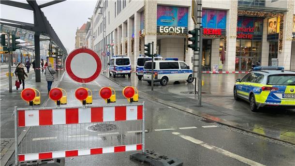 Nach der Geiselnahme in der Dresdner Innenstadt sind noch viele Fragen ungeklärt.