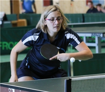 Stefanie Meyer spielt Tischtennis beim Elsflether TB II in der Bezirksoberliga