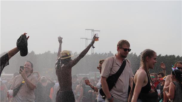 Clueso und Die Ärzte (aus Berlin!) schließen das Hurricane ab: Die Bilder vom Sonntag