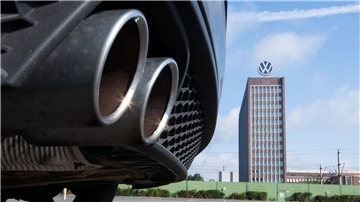 Nach einer vorläufigen rechtlichen Einschätzung ist die Klima-Klage gegen VW zwar zulässig, hat aber wenig Chancen auf Erfolg.