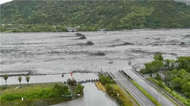 Super-Taifun „Ragasa“: Taiwan und Philippinen melden Tote Nach Überschwemmungen starben in Taiwan mindestens 14 Menschen.