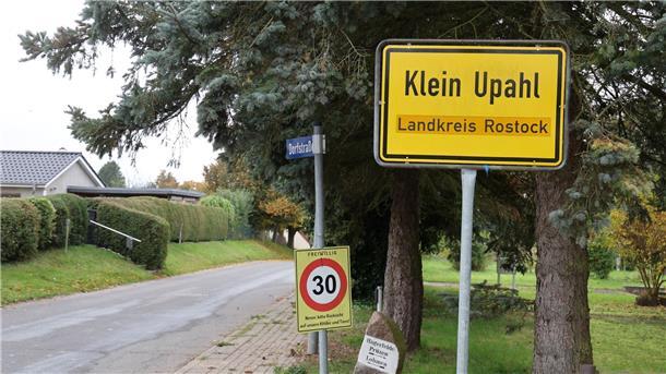 Obduktion: Totes Kind wurde Opfer von Gewaltverbrechen Nach umfangreicher Präsenz ist die Polizei inzwischen aus Klein Upahl abgezogen.