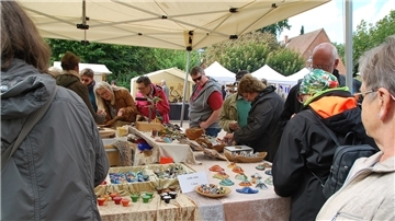 Nach zwei Jahren pandemiebedingter Pause soll in diesem Jahr der Wilstedter Markt für Kunst und Handwerk wieder stattfinden. Am 11. September präsentieren rund 30 Kunsthandwerker Am Brink ihre Produkte.