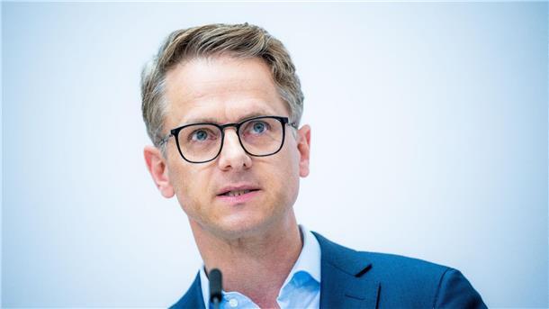 Nachdem CDU-Chef Merz mit Linnemann einen Wirtschaftsliberalen zum designierten Generalsekretär gemacht hat, pocht jetzt der Sozialflügel auf mehr Einfluss in der Parteispitze.