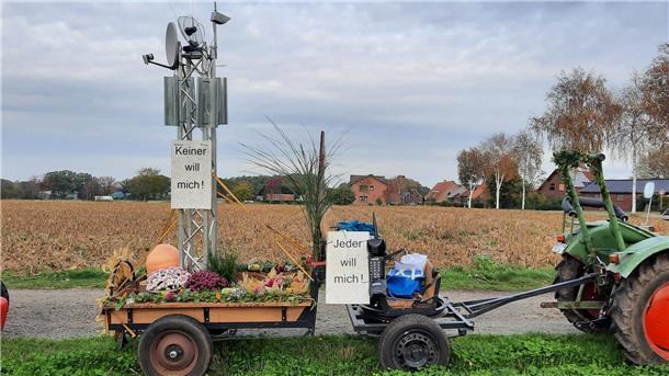 Nachfrage und Preis - die Milch macht’s: Auch aktuelle Themen wurden beim Schmücken der Wagen berücksichtigt.