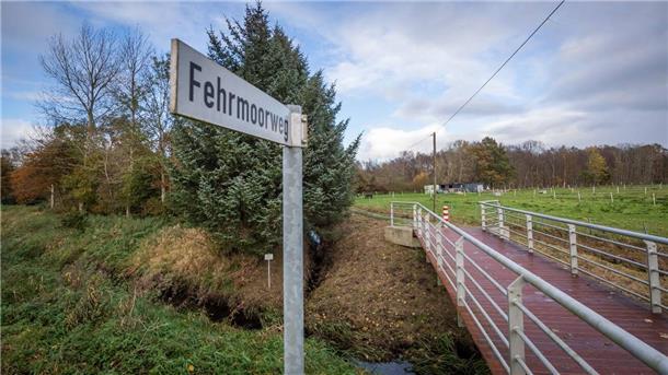 Zwischen Naturschutzgebiet Plättern und dem Fehrmoor Leherheide verläuft der Fehrmoorweg. Hier entsteht ein Bürgerwald.