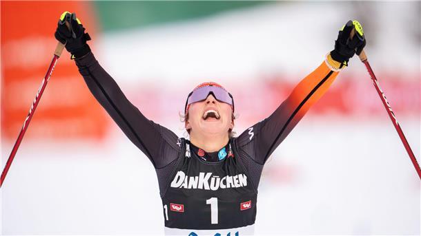 Nordische Kombination: Armbruster holt Premierensieg Nathalie Armbruster feiert ihren ersten Weltcupsieg.