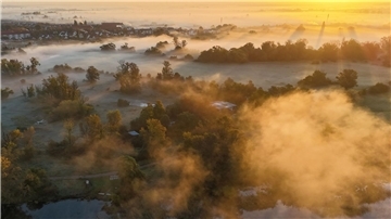 Nebel ist typisch für den Herbst. (Symbolbild) 