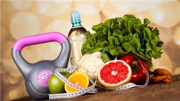 Neben der Magenverkleinerungen haben Lena Schmidt gesunde Ernährung und viel Sport beim Abnehmen geholfen.