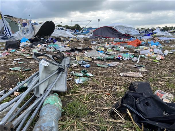 Alles Müll? So ließ das Party-Volk das Deichbrand-Gelände zurück Müll