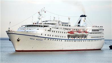 Neuer Einsatz für den Kreuzfahrt-Oldie "Ocean Majesty": Das Schiff soll in Amsterdam umfunktioniert werden.
