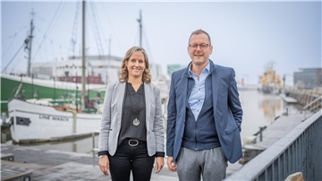 Neuer hauptamtlicher Sozialdezernent wird nach der Wahl SPD-Chef Martin Günthner und neue hauptamtliche Dezernentin für Gesundheit und Klimaschutz, Andrea Toense (SPD). 