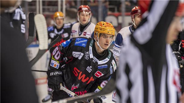 Neuzugang Cedric Schiemenz gab sein Debüt für die Fischtown Pinguins. Er war zufrieden nach einem „soliden“ Spiel.