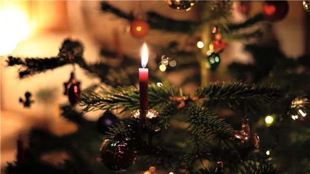 Nicht für alle Menschen ist Weihnachten besinnlich und schön - gerade die Festtage können auch einsam werden.