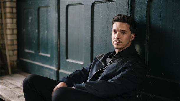 Nico Santos erinnert mit seinem neuen Album an sein Idol Michael Jackson. 