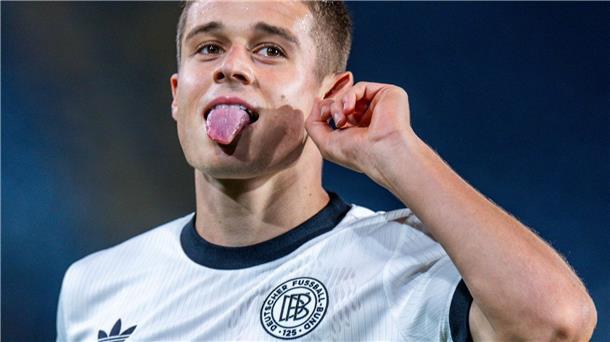 Nicolo Tresoldi von der U21-Nationalmannschaft jubelt über seinen Treffer gegen Lettland zum 3:0.