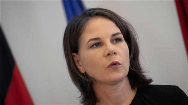 Generalstaatsanwaltschaft ermittelt zu Anschlagsversuch „Nie wieder ist jetzt“, schreibt Außenministerin Annalena Baerbock (Grüne) bei X zum versuchten Anschlag auf eine Synagoge in Berlin.