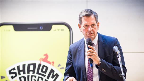 Niedersachsens Ministerpräsident Olaf Lies unterstützt die Kampagne, die sich vor allem an junge Leute richtet.