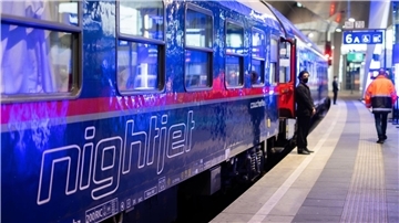 Nightjet-Zug am Wiener Hauptbahnhof.