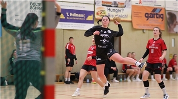 Talea Lösekann vom Elsflether TB in der Handball-Landesliga