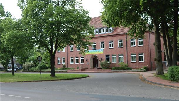 Noch ist es ruhig an der Grundschule in Tarmstedt. Damit wird es vorbei sein, wenn die Umsetzung des Neun-Millionen-Euro-Bauprojektes beginnt.