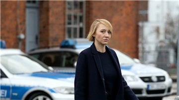 Nora Weiss (Anna Maria Mühe) ermittelt.