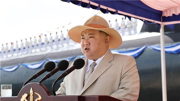 Nordkoreas Machthaber Kim Jong Un behauptet, sein U-Boot könne Kernwaffen bestückt werden.