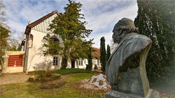 Nun hilft Berlin: Der Bund fördert die Sanierung des Hermann-Allmers-Hauses mit mehr als 420.000 Euro.